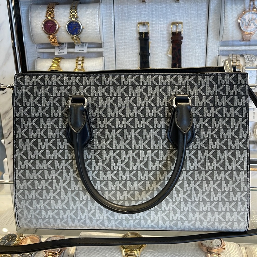 Michael Kors Sheila Medium Signature CZ Logo Satchel Crossbody Center Zip
Black - Picture 12 of 16